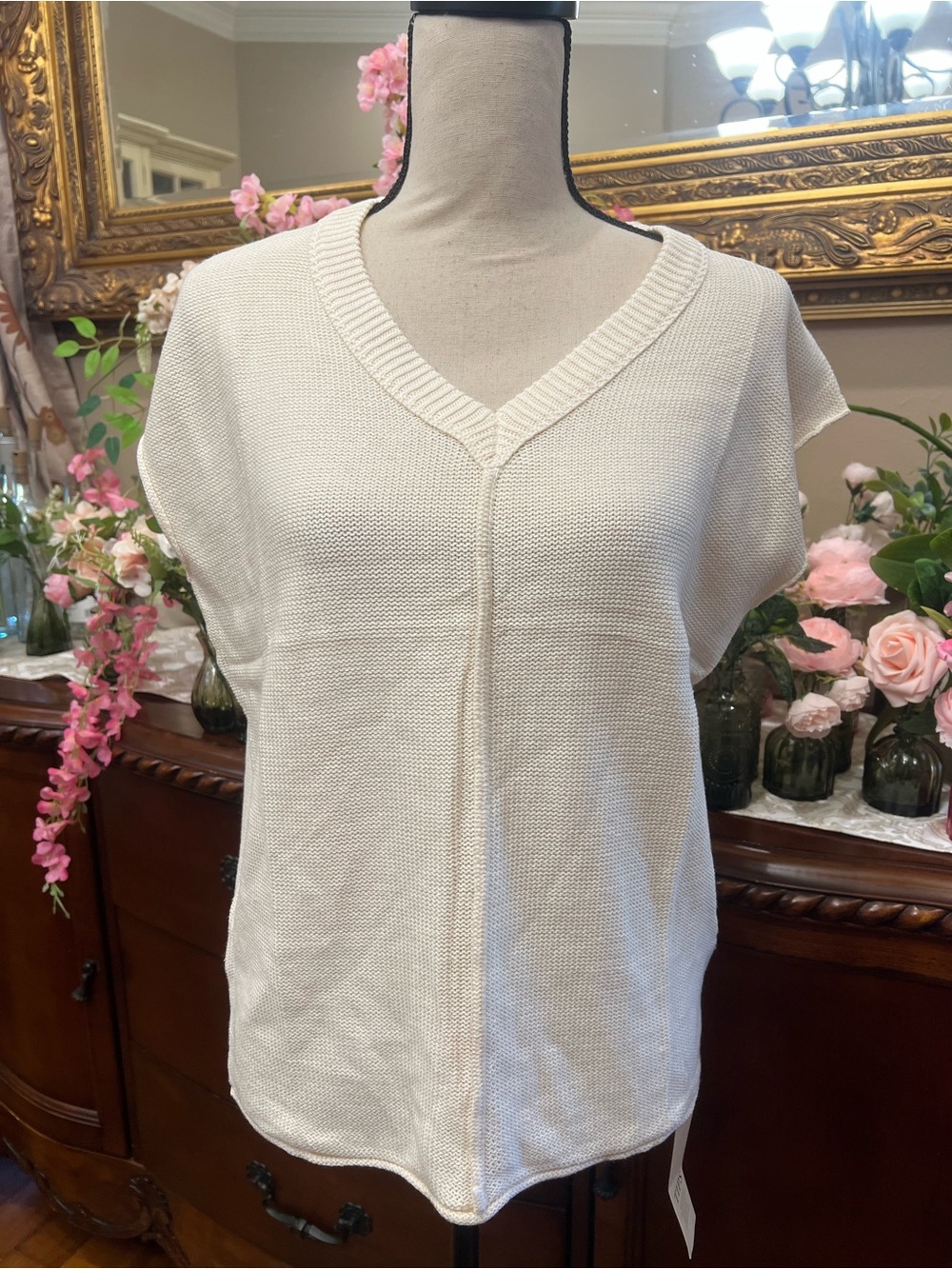 V-Neck Knit Cap Sleeve Top - Cream